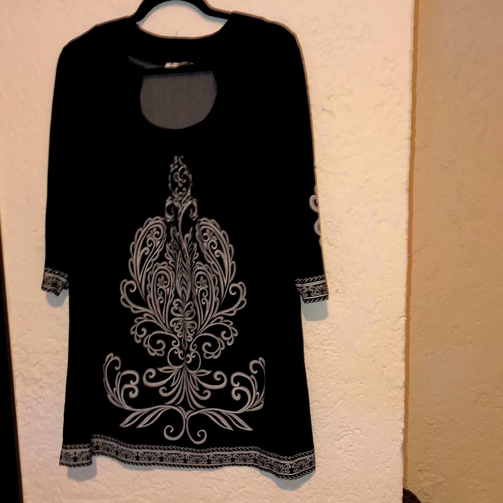 🔥4//$15🔥 BLACK AND WHITE DRESS